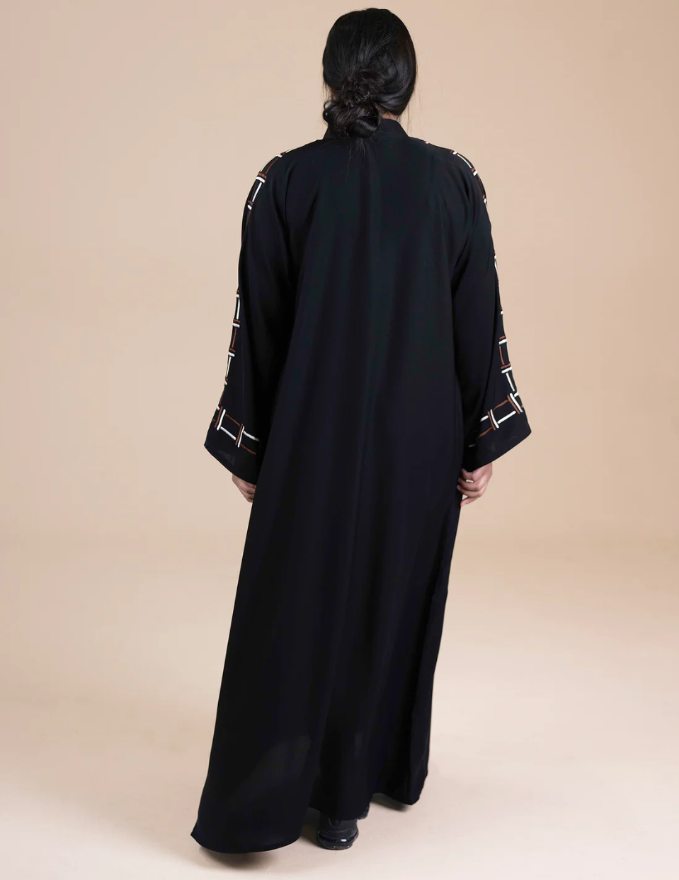 Black Quarter Zip 'Sumayah' Abaya