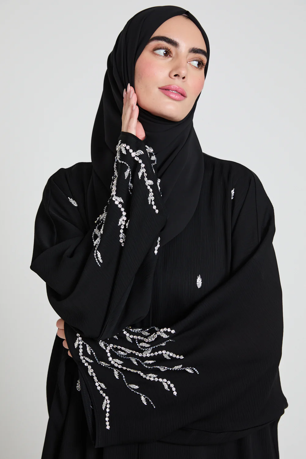 Premium Textured Embellished Open Farasha Abaya - Black